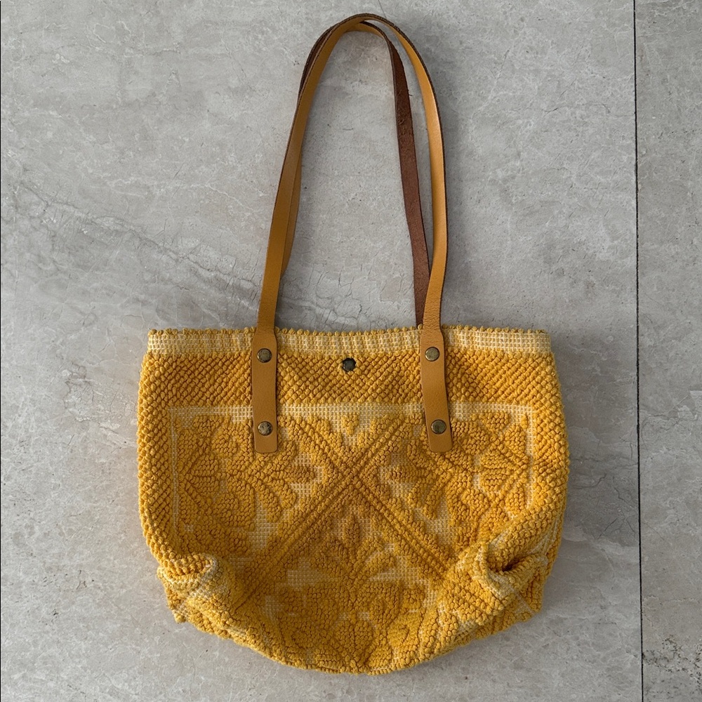 Loewe Yellow and Tan Textured Tote - Picture 3 of 7